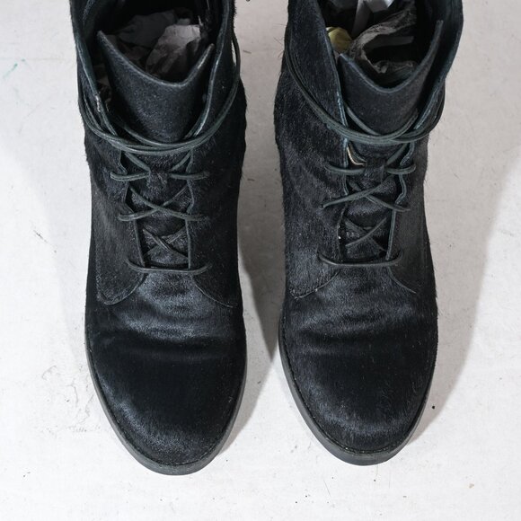 UGG Oriana Exotic Boot in Black - 8 - Picture 5 of 7